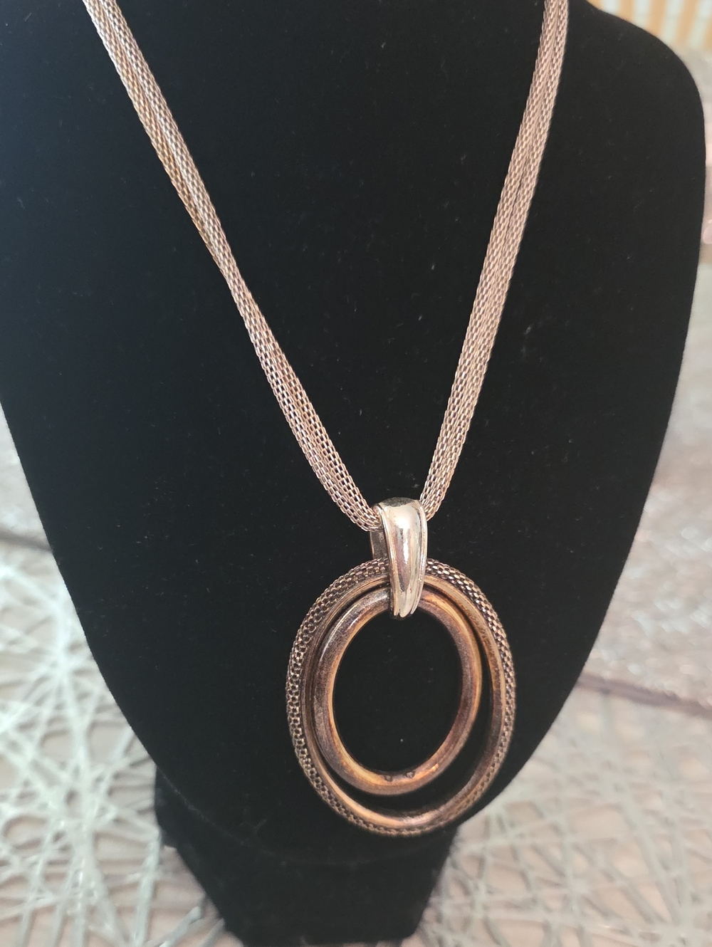 Women's Antique Gold Double Oval Pendant Necklace - Fashion Jewelry